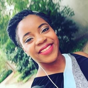 Meet your Posher, Leanne